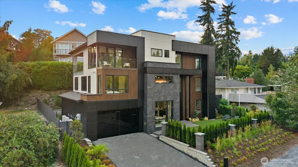 1331 102nd Avenue NE Bellevue, WA 98004