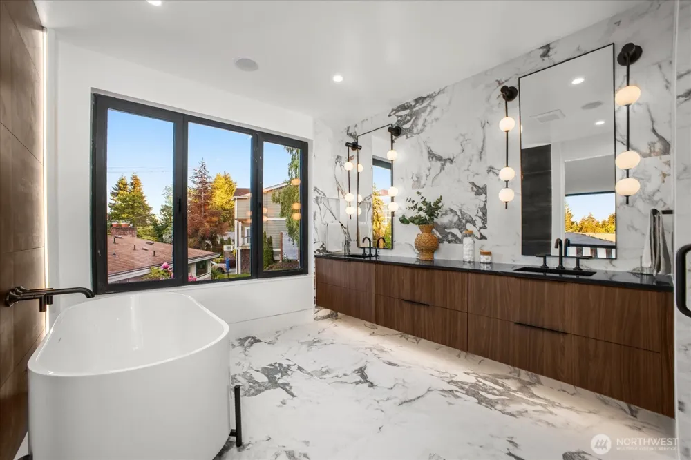 1331 102nd Avenue NE Bellevue, WA 98004