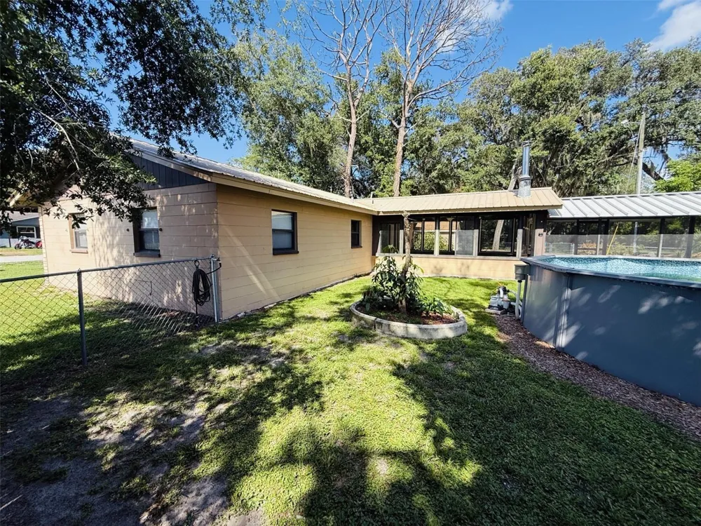 39048 BLUE JAY AVENUE Zephyrhills, FL 33542