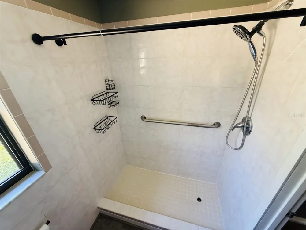 39048 BLUE JAY AVENUE Zephyrhills, FL 33542