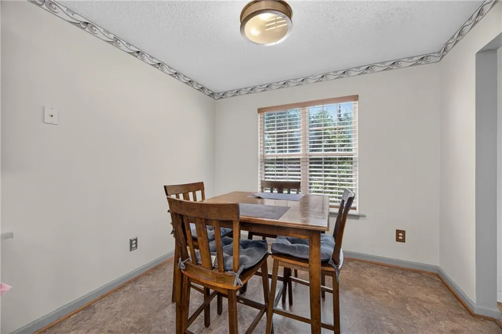 305 Bainbridge Circle Dallas, GA 30132