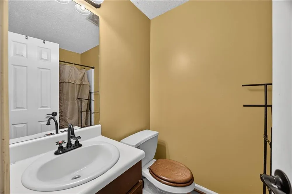 305 Bainbridge Circle Dallas, GA 30132