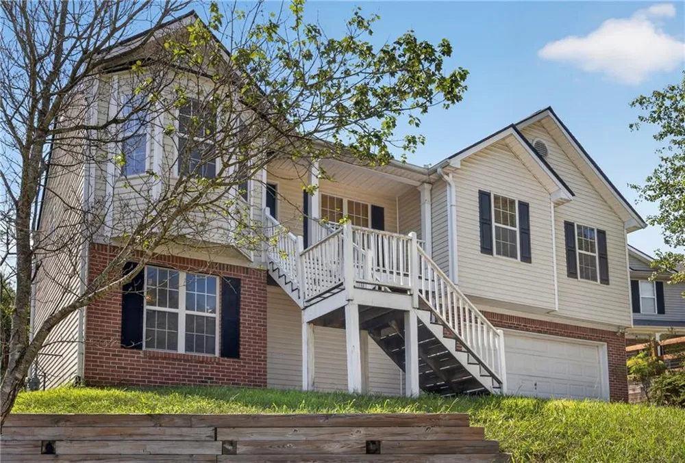 305 Bainbridge Circle Dallas, GA 30132