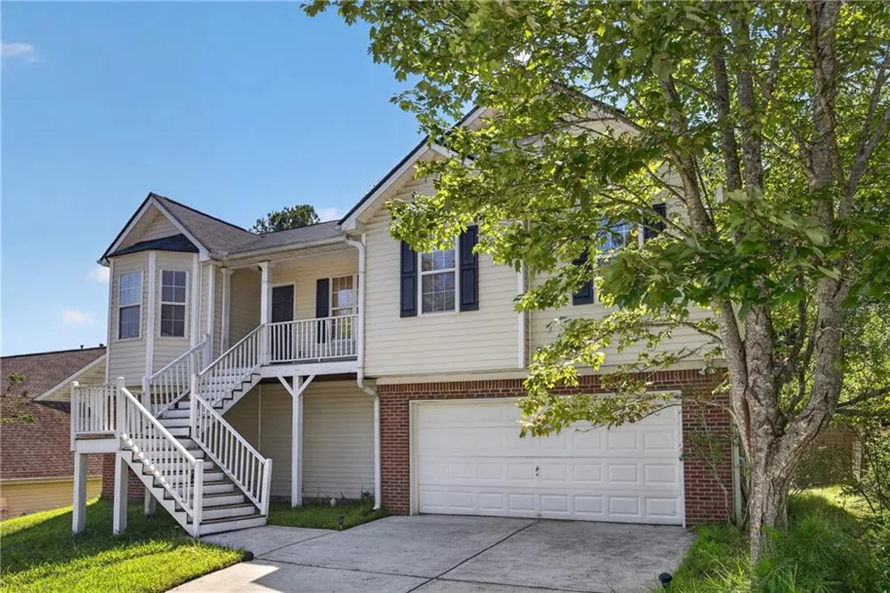 305 Bainbridge Circle Dallas, GA 30132