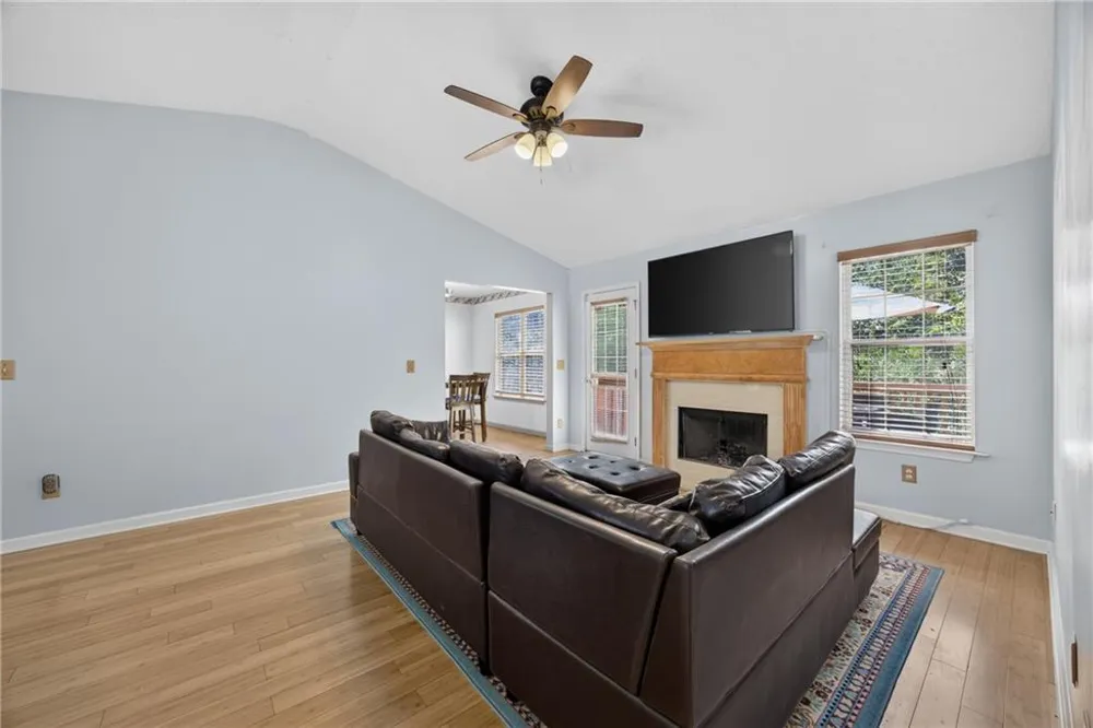 305 Bainbridge Circle Dallas, GA 30132