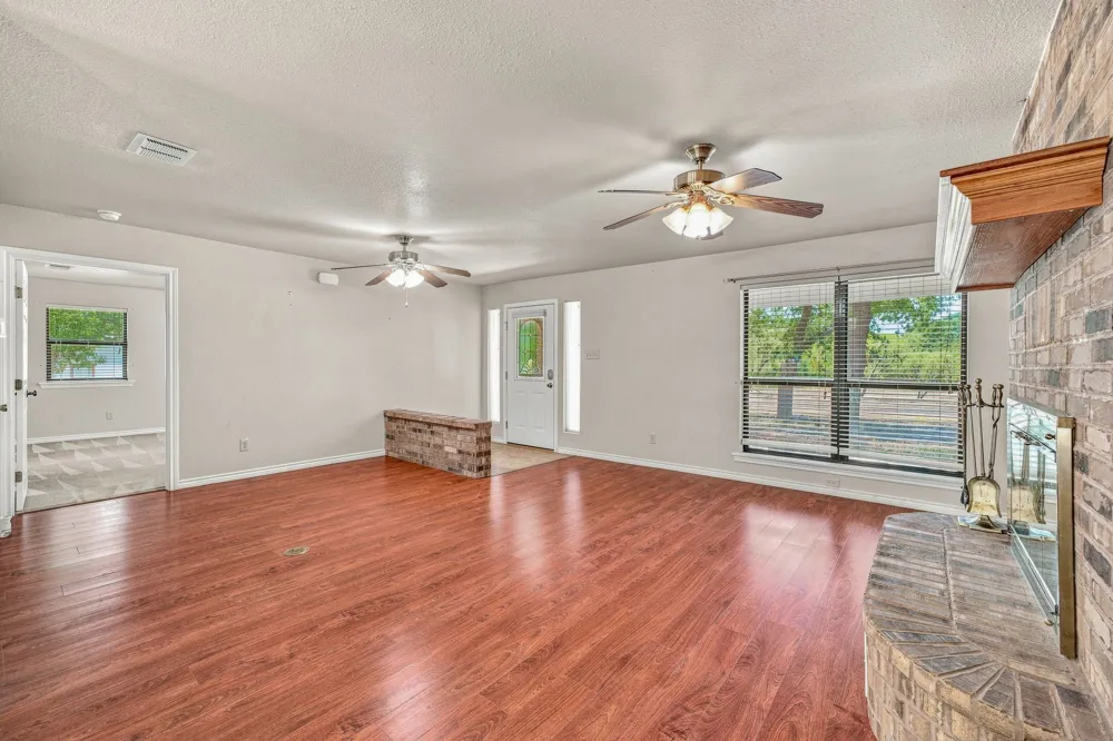 544 W Fm 1188 Stephenville, TX 76401