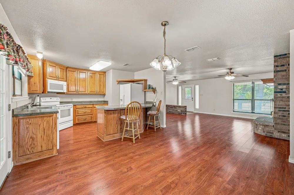 544 W Fm 1188 Stephenville, TX 76401