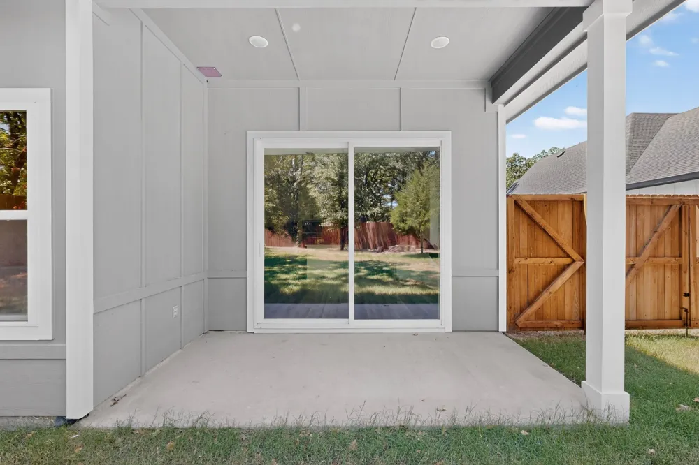 124 lost forest Road Gun Barrel City, TX 75156