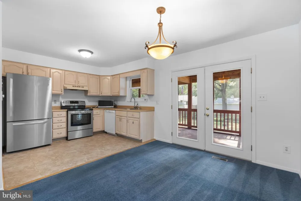 140 PENNSYLVANIA AVENUE Pasadena, MD 21122