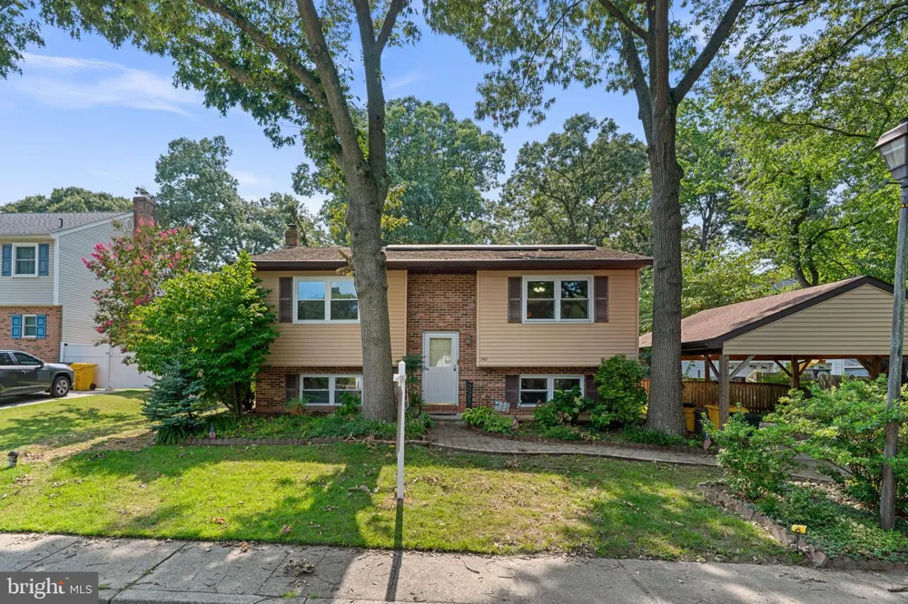 140 PENNSYLVANIA AVENUE Pasadena, MD 21122