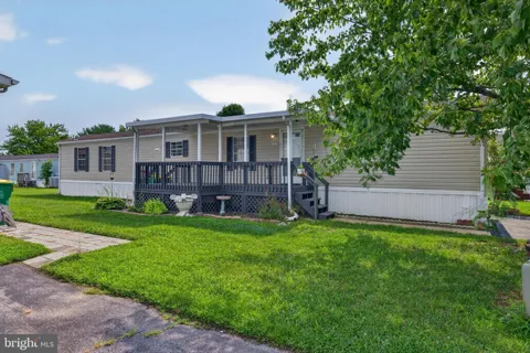 1214 DONNA MARIE WAY