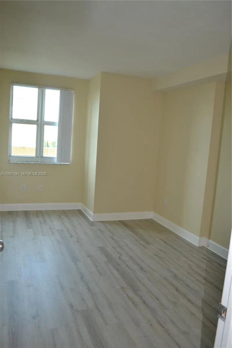 50 MENORES AV #420 Coral Gables, FL 33134