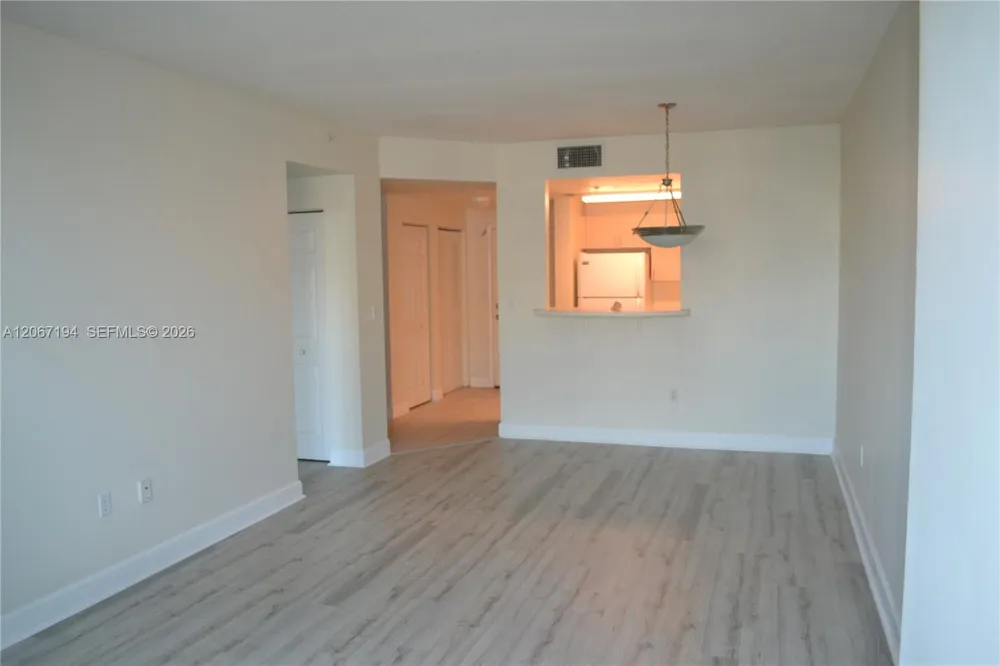 50 MENORES AV #420 Coral Gables, FL 33134