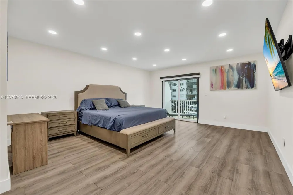 3690 NE 167th St #34 North Miami Beach, FL 33160
