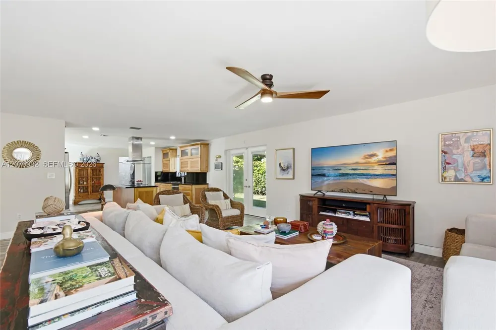 9780 Bel Aire Dr Cutler Bay, FL 33157