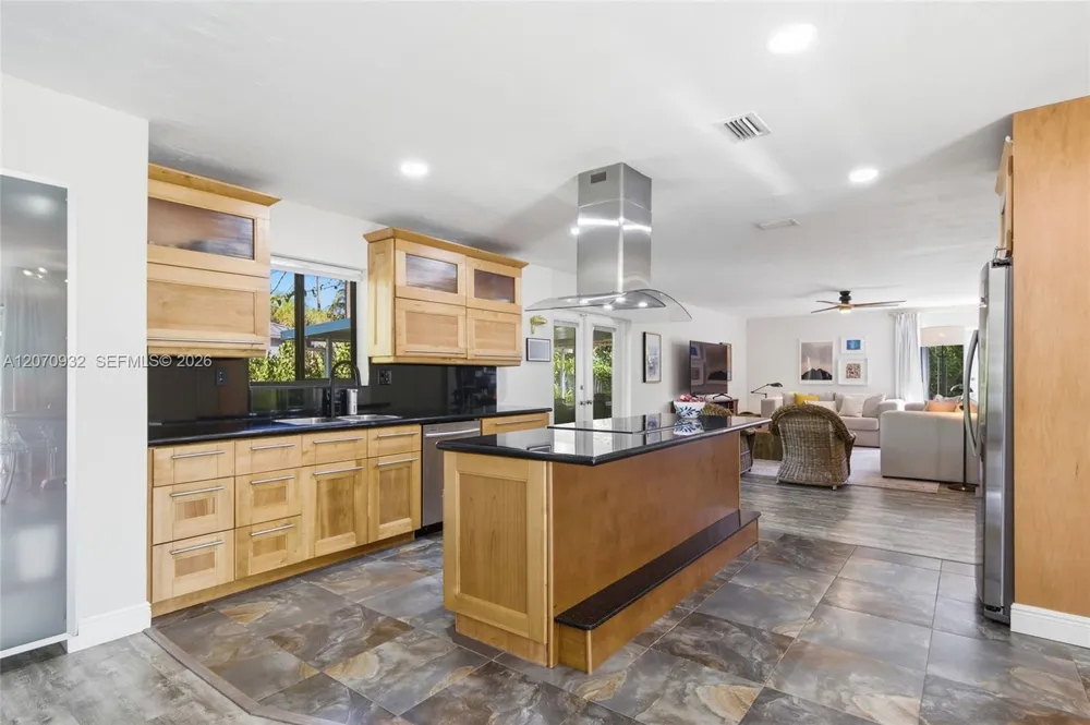 9780 Bel Aire Dr Cutler Bay, FL 33157