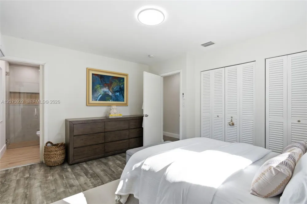 9780 Bel Aire Dr Cutler Bay, FL 33157
