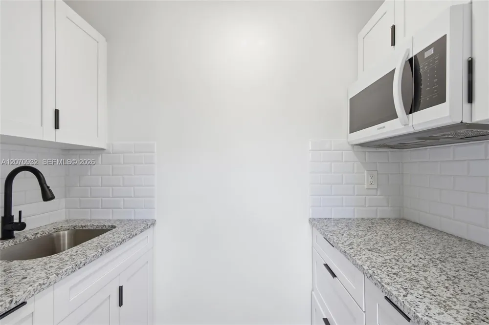 9780 Bel Aire Dr Cutler Bay, FL 33157