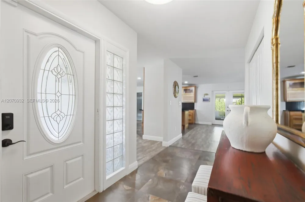 9780 Bel Aire Dr Cutler Bay, FL 33157