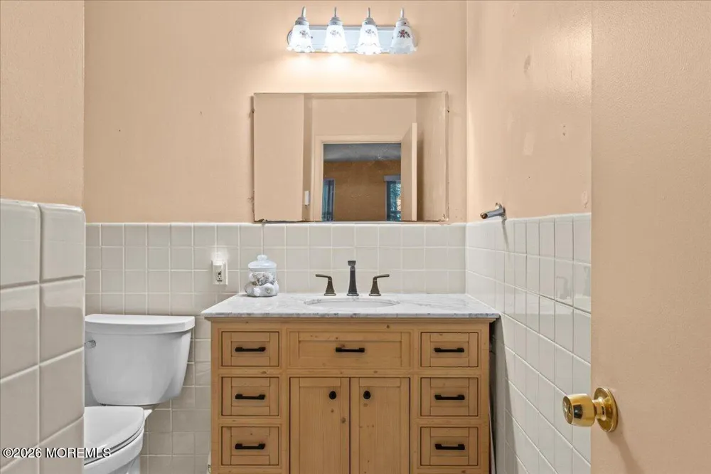 19 Maplewood Drive #52 Whiting, NJ 08759