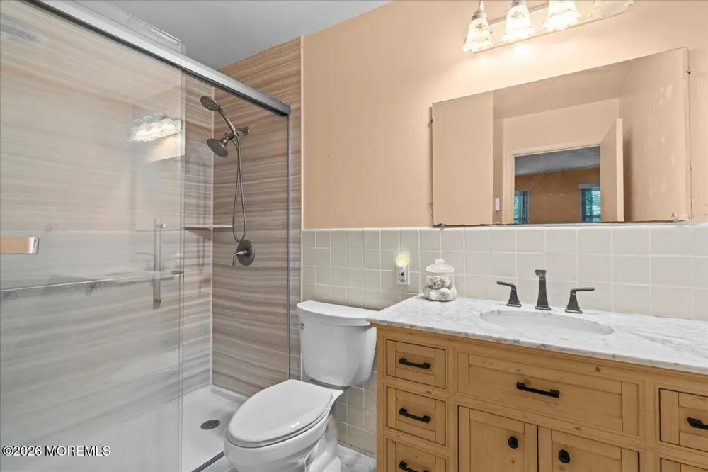 19 Maplewood Drive #52 Whiting, NJ 08759