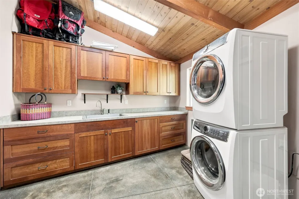 3807 E Smith Road Bellingham, WA 98226