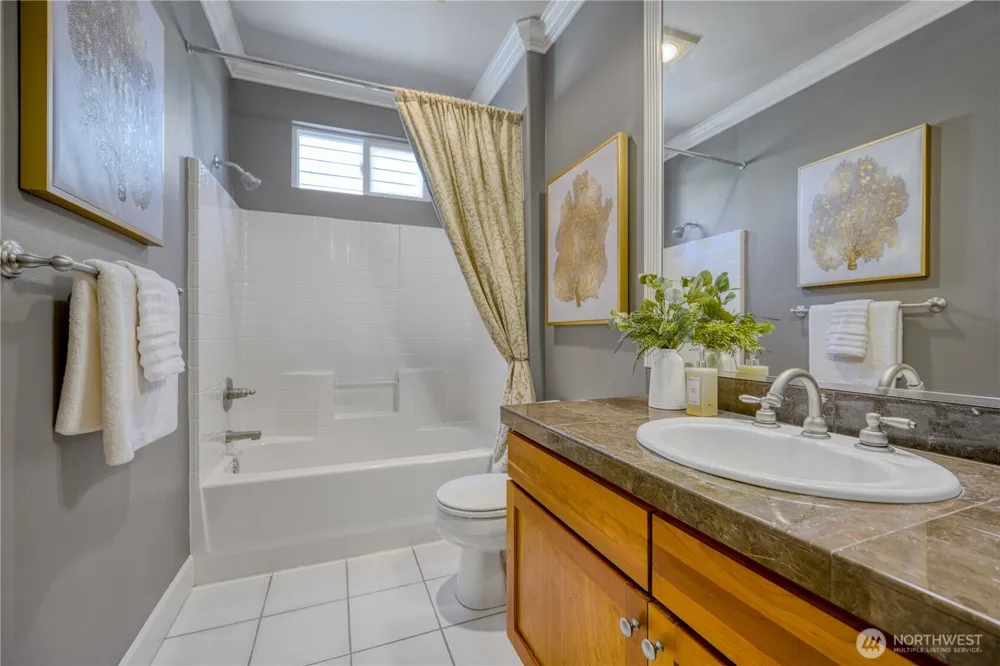 6432 166th Place SE Bellevue, WA 98006