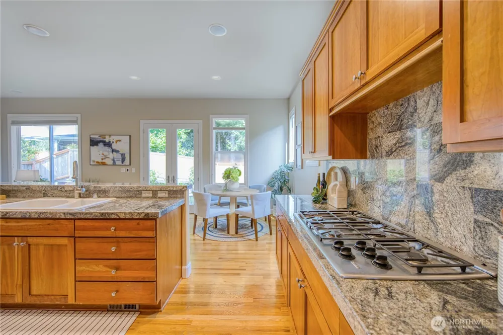 6432 166th Place SE Bellevue, WA 98006