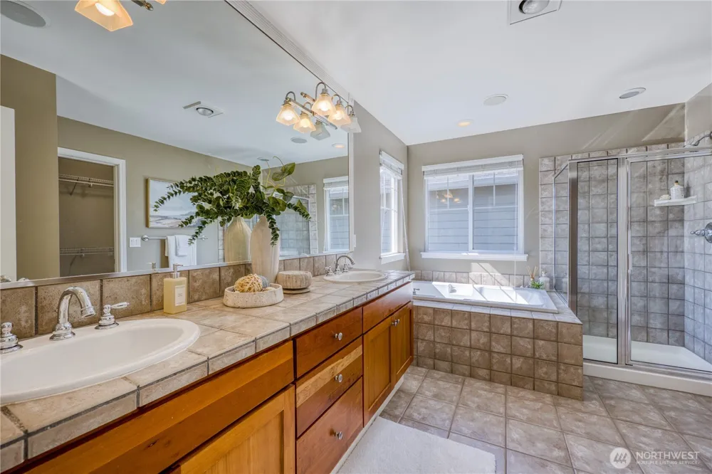 6432 166th Place SE Bellevue, WA 98006