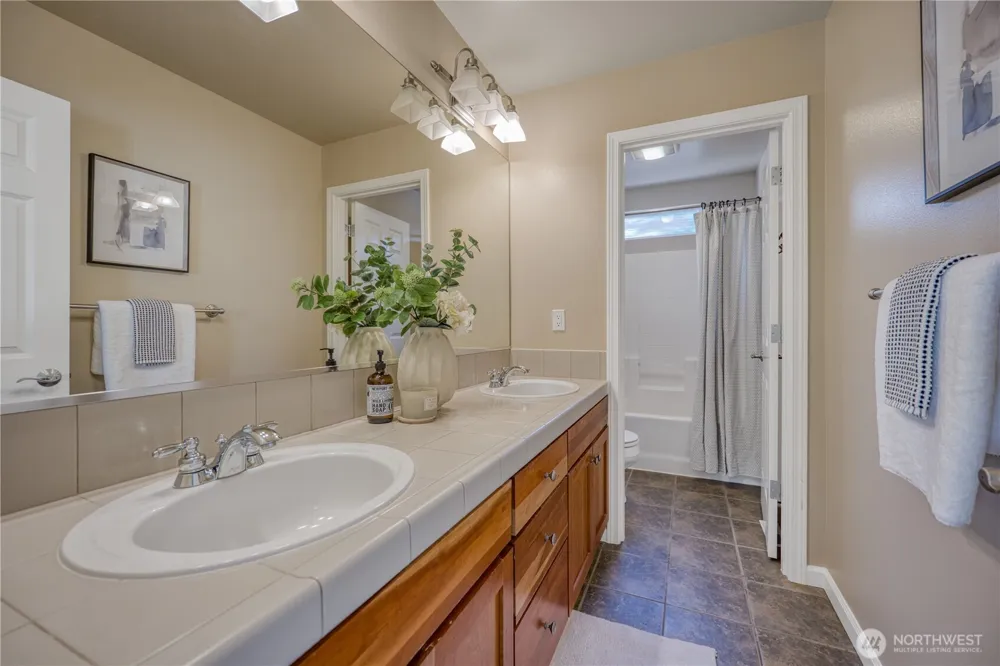 6432 166th Place SE Bellevue, WA 98006