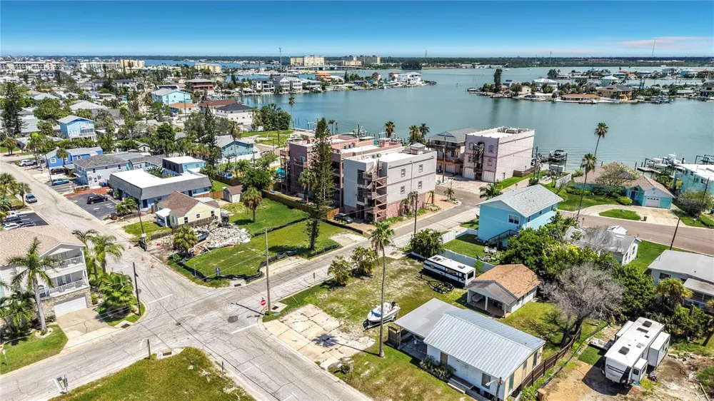 14065 PALM ST Madeira Beach, FL 33708