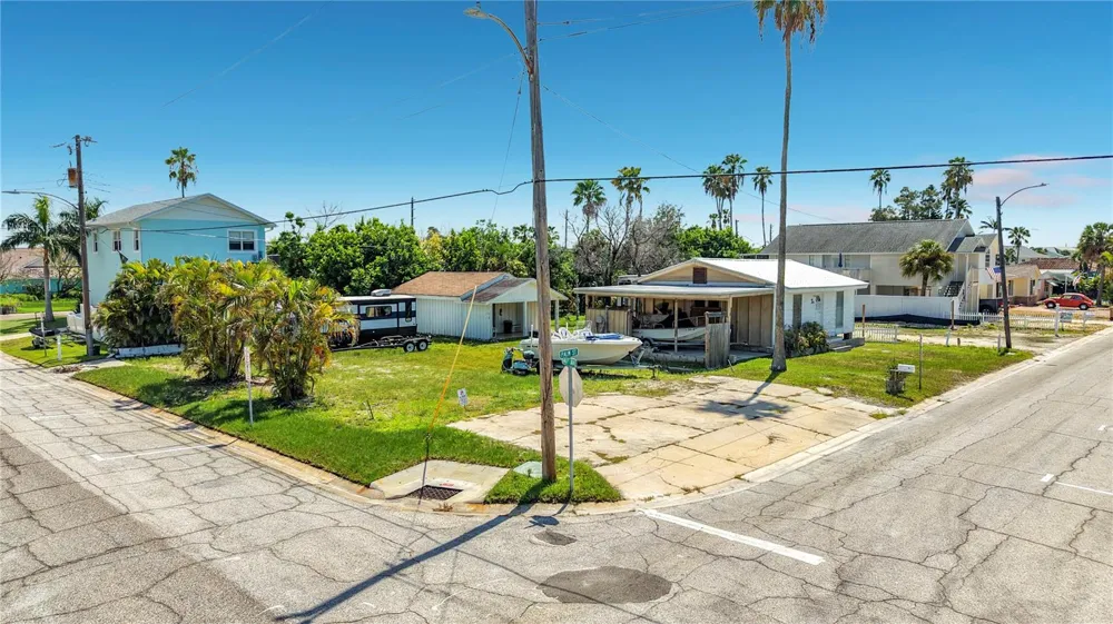 14065 PALM ST Madeira Beach, FL 33708