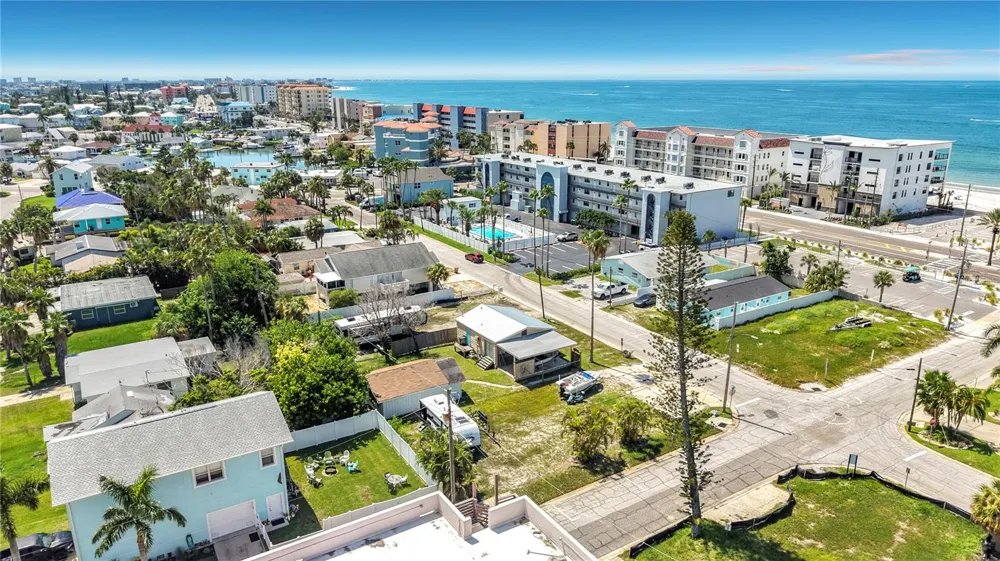 14065 PALM ST Madeira Beach, FL 33708