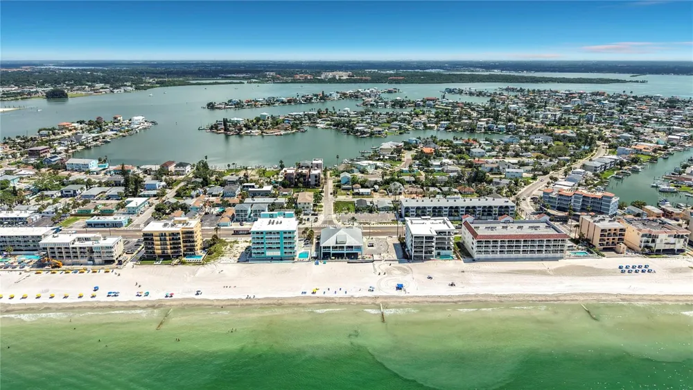 14065 PALM ST Madeira Beach, FL 33708