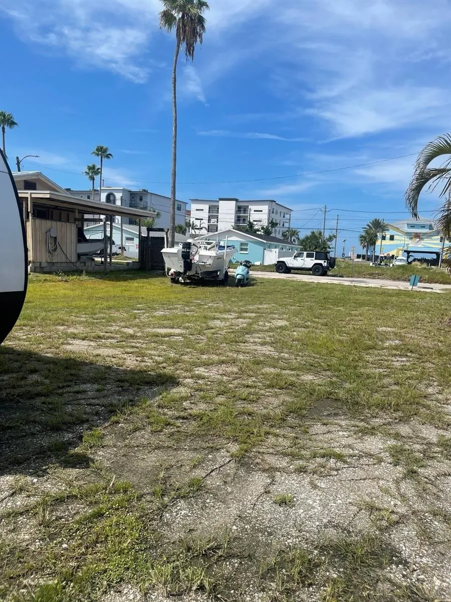 14065 PALM ST Madeira Beach, FL 33708