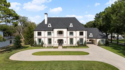 1029 Shady Oaks Drive
