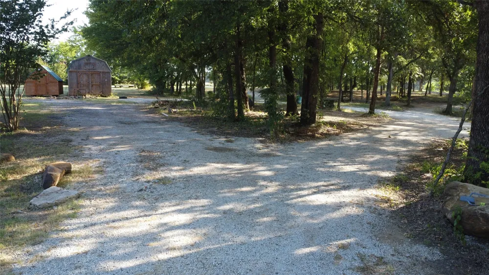118 Dickey Road Sadler, TX 76264