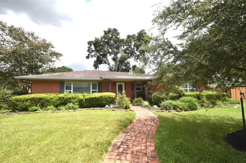 1954 Heights Drive