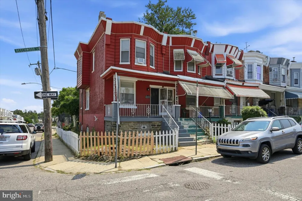 5767 BEECHWOOD Philadelphia, PA 19138