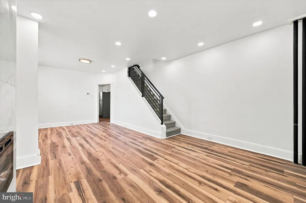 5767 BEECHWOOD Philadelphia, PA 19138