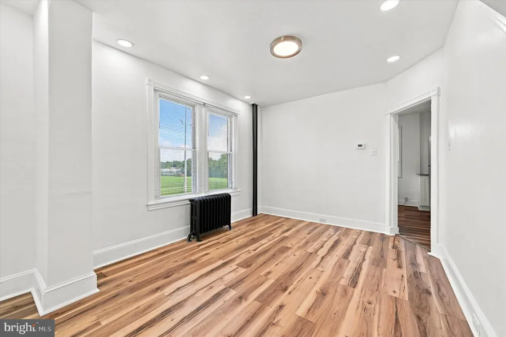 5767 BEECHWOOD Philadelphia, PA 19138