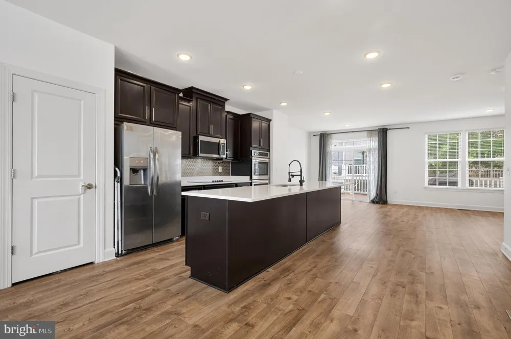 10606 HINTON WAY Manassas, VA 20112