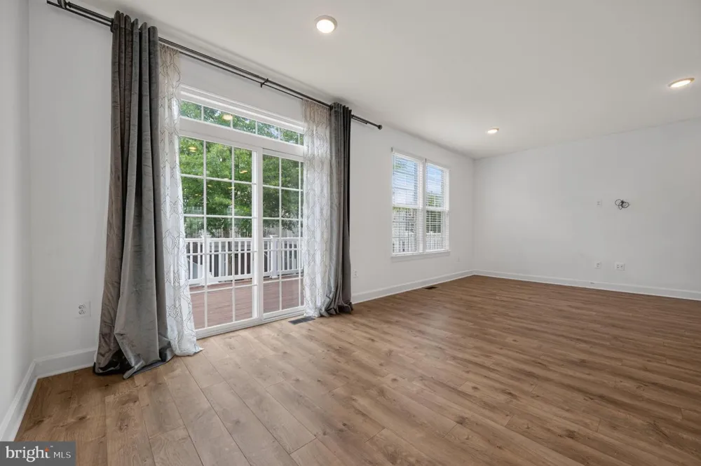 10606 HINTON WAY Manassas, VA 20112