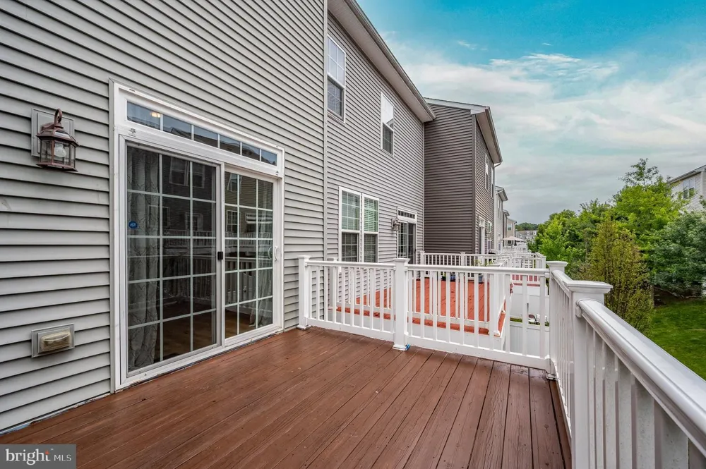 10606 HINTON WAY Manassas, VA 20112