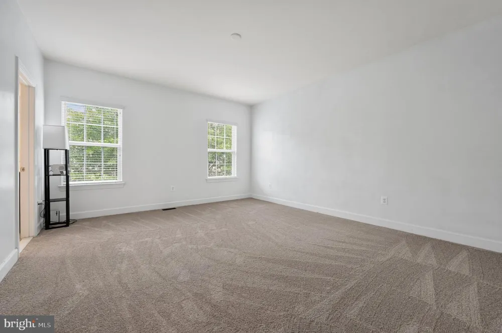 10606 HINTON WAY Manassas, VA 20112
