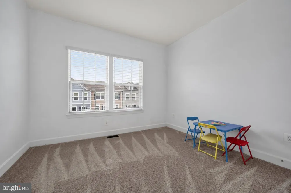10606 HINTON WAY Manassas, VA 20112