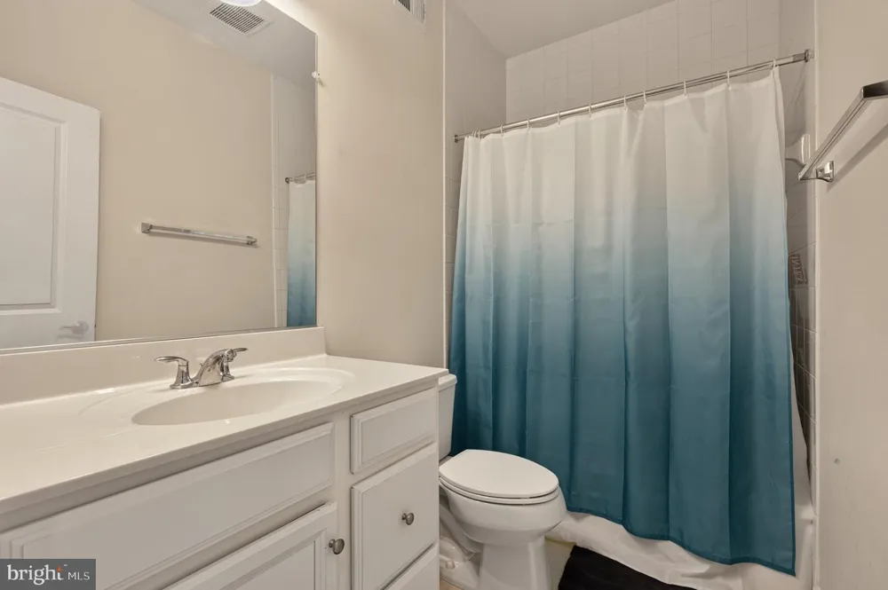 10606 HINTON WAY Manassas, VA 20112