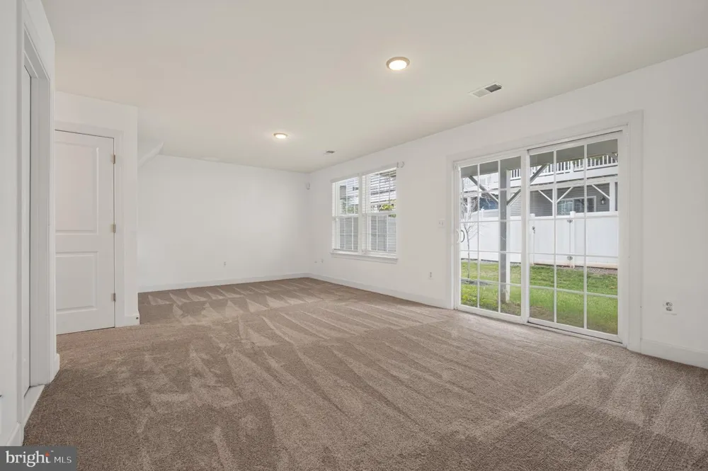 10606 HINTON WAY Manassas, VA 20112