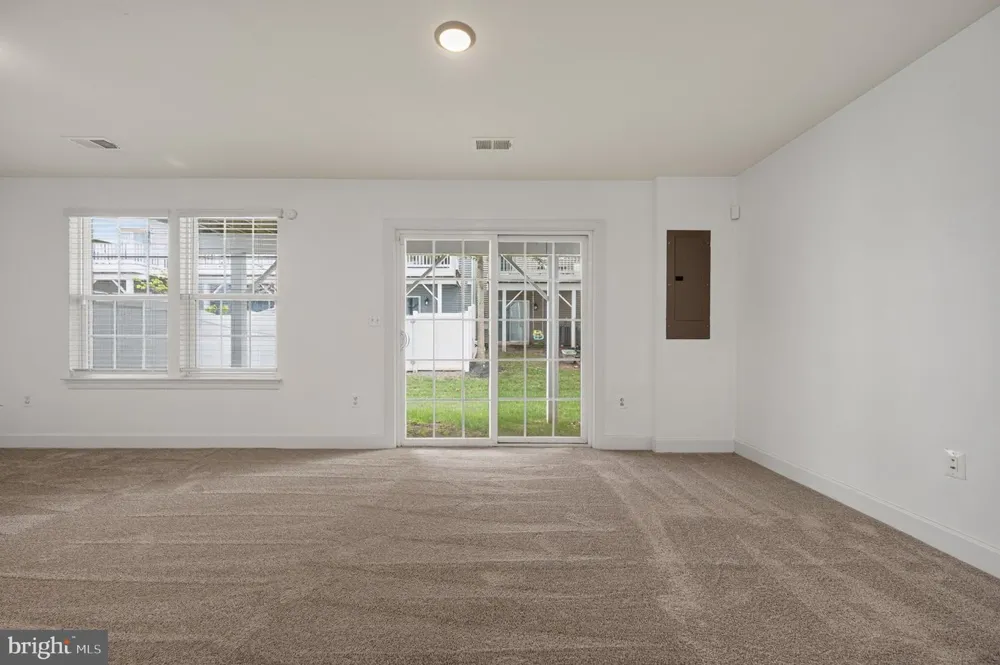 10606 HINTON WAY Manassas, VA 20112