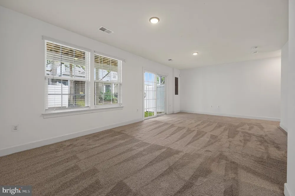 10606 HINTON WAY Manassas, VA 20112